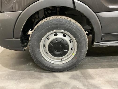 2026 Ford Transit-250 148 WB Medium Roof Cargo