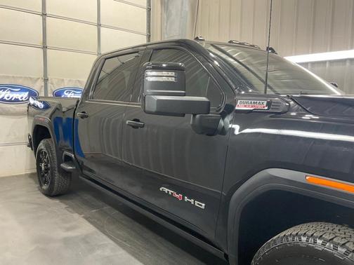 2024 GMC Sierra 2500 AT4