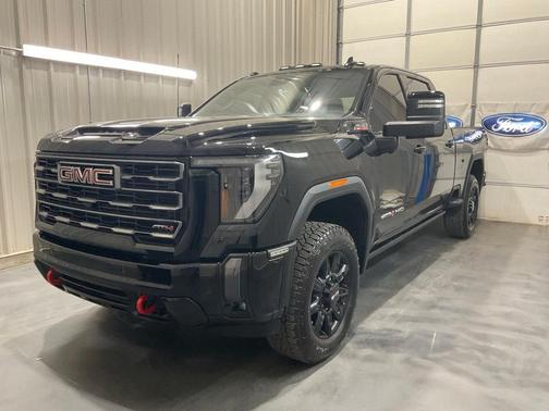 2024 GMC Sierra 2500 AT4
