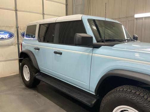 2025 Ford Bronco Heritage Edition