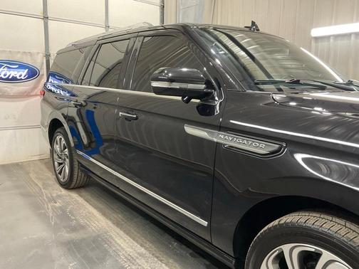 2024 Lincoln Navigator L Reserve