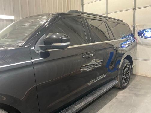 Black Metallic 2025 Ford Expedition Max Active