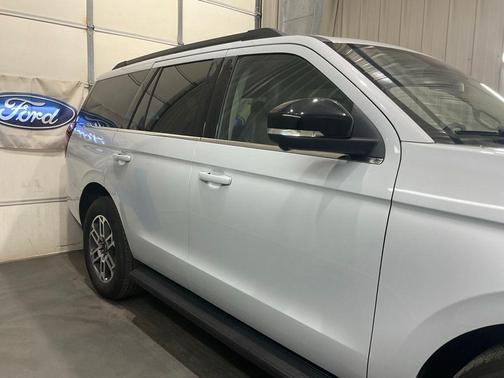 Silver Metallic 2025 Ford Expedition Active