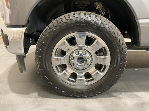 2025 Ford F-350 Lariat Super Duty