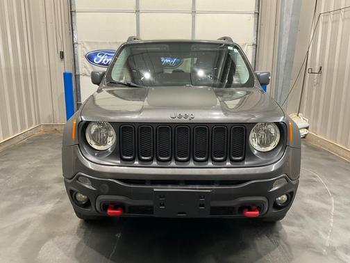 2016 Jeep Renegade Trailhawk