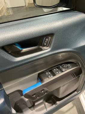 Oxford White 2025 Ford Maverick Lobo High