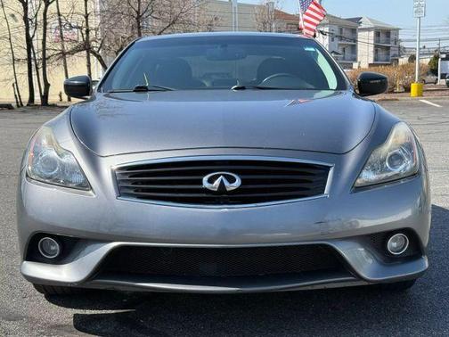 2015 INFINITI Q60 S Limited