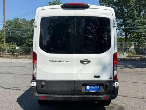 2019 Ford Transit-250 148 WB Medium Roof Cargo