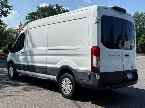 2019 Ford Transit-250 148 WB Medium Roof Cargo
