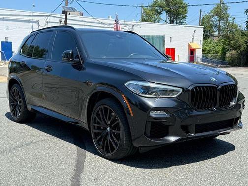 2021 BMW X5 M50i