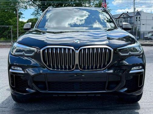2020 BMW X5 M50i