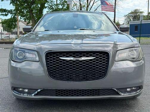 2019 Chrysler 300 S