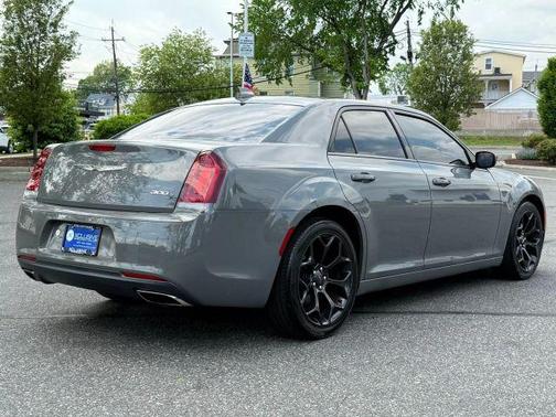 2019 Chrysler 300 S
