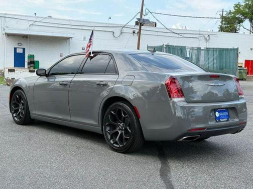 2019 Chrysler 300 S
