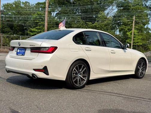 2022 BMW 330 i