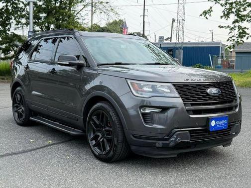 2019 Ford Explorer sport