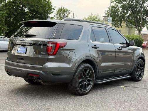 2019 Ford Explorer sport