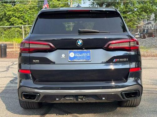 2021 BMW X5 M50i