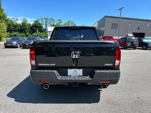 Crystal Black Pearl 2023 Honda Ridgeline RTL