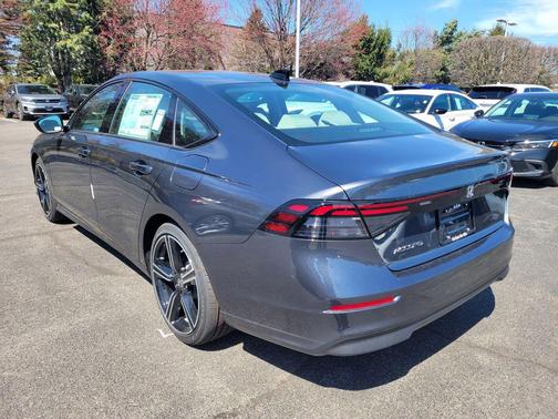 Meteorite Gray Metallic 2026 Honda Accord SE