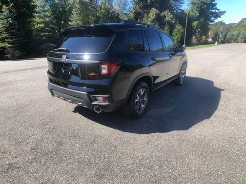 2022 Honda Passport AWD TrailSport
