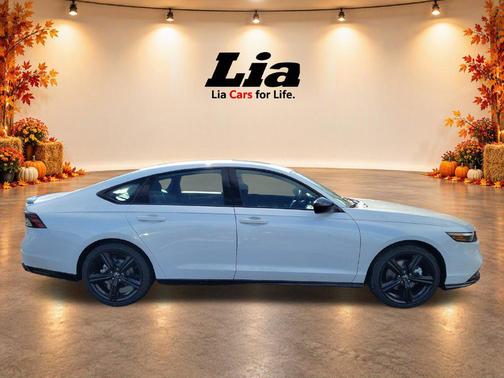 Platinum White Pearl 2026 Honda Accord Hybrid Sport-L