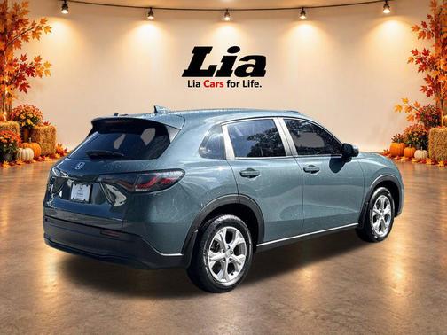 Modern Steel Metallic 2024 Honda HR-V LX