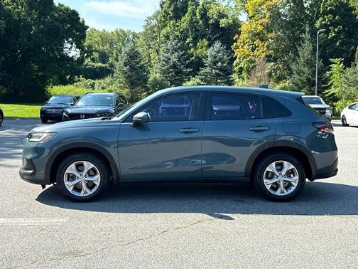 Modern Steel Metallic 2024 Honda HR-V LX