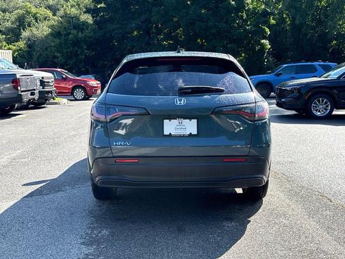 Modern Steel Metallic 2024 Honda HR-V LX