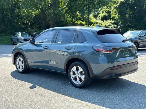 Modern Steel Metallic 2024 Honda HR-V LX