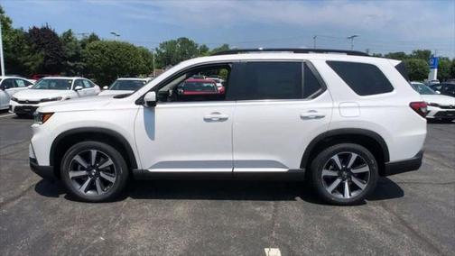 2025 Honda Pilot Touring 8-Passenger
