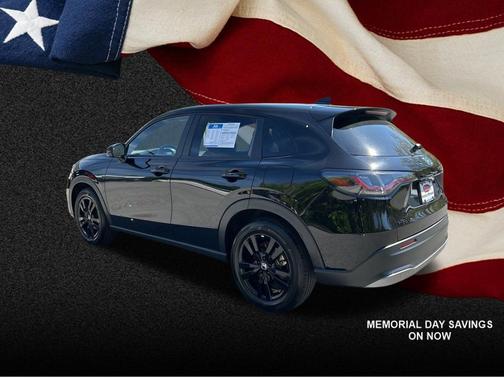 Crystal Black Pearl 2026 Honda HR-V AWD Sport