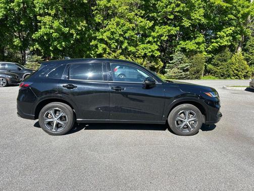 Crystal Black Pearl 2023 Honda HR-V EX-L