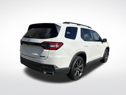 Platinum White Pearl 2023 Honda Pilot AWD Sport