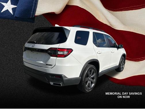 Platinum White Pearl 2023 Honda Pilot AWD Sport
