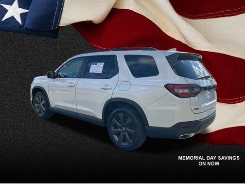 Platinum White Pearl 2023 Honda Pilot AWD Sport