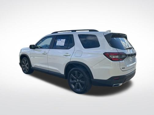 Platinum White Pearl 2023 Honda Pilot AWD Sport