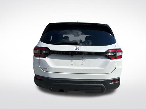 Platinum White Pearl 2023 Honda Pilot AWD EX-L 8 Passenger