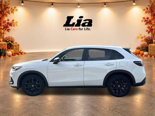 Platinum White Pearl 2024 Honda HR-V AWD Sport
