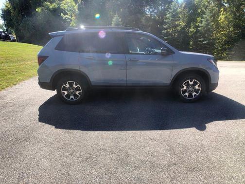 2022 Honda Passport AWD TrailSport