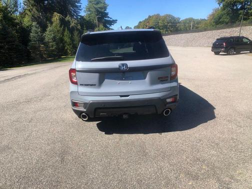2022 Honda Passport AWD TrailSport