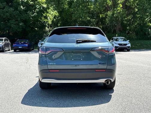 Nordic Forest Pearl 2024 Honda HR-V AWD Sport