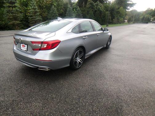 2022 Honda Accord Touring 2.0T