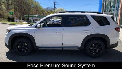 2025 Honda Pilot Touring 8-Passenger