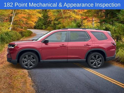 Radiant Red Metallic II 2024 Honda Pilot Sport