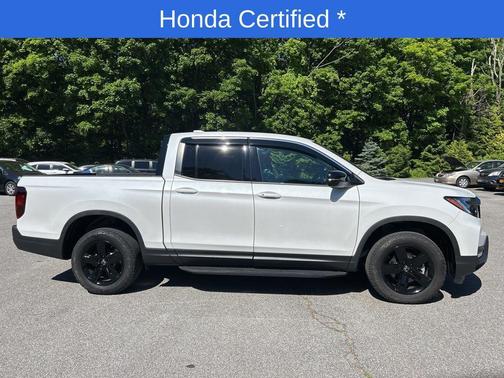 Platinum White Pearl 2023 Honda Ridgeline Black