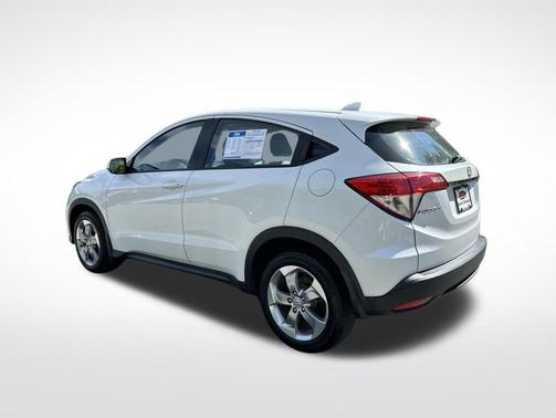 Platinum White Pearl 2020 Honda HR-V LX
