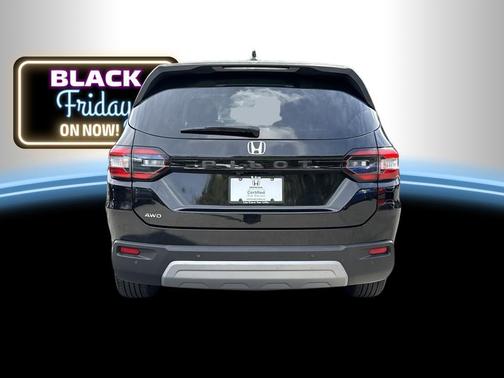 Crystal Black Pearl 2024 Honda Pilot EX-L 7 Passenger