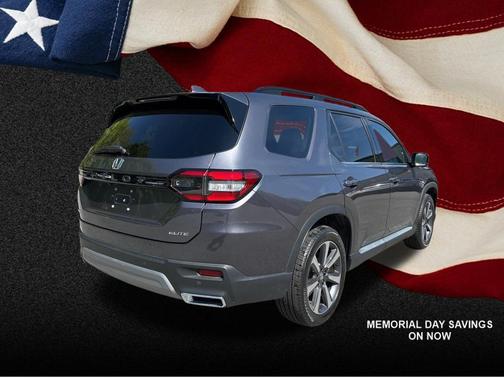 Gray 2025 Honda Pilot Elite