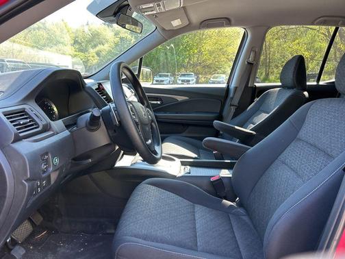Radiant Red Metallic II 2023 Honda Ridgeline Sport